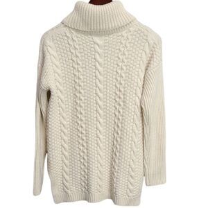 Forever21 Women's Cream Knitted Turtleneck Sweater Size Small